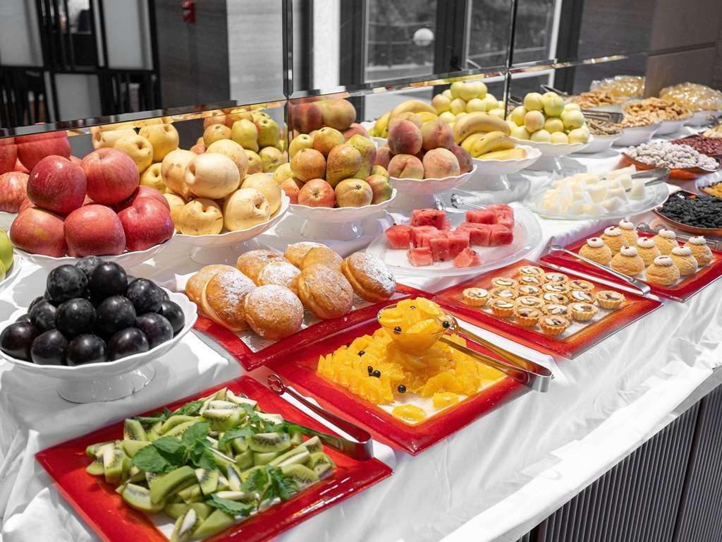 Moevenpick Hotel Tashkent Restaurante foto
